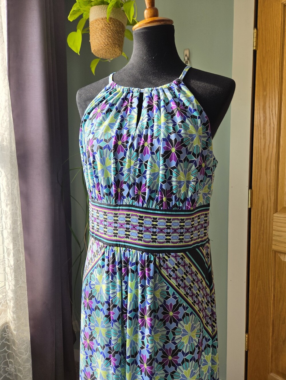 NWOT Roz & Ali Maxi Dress